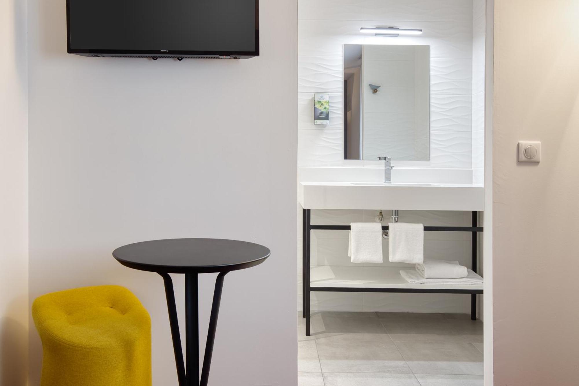 Sure Hotel By Best Western Les Portes De Montauban Exterior photo